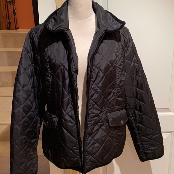 PLATINUM. Black quilted jacket w/zip. Warm lining, zip also on sleeves. - Picture 2 of 11